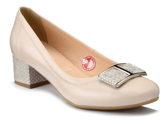 Czółenka damskie na niskim obcasie skórzane beżowe Bioeco 5632