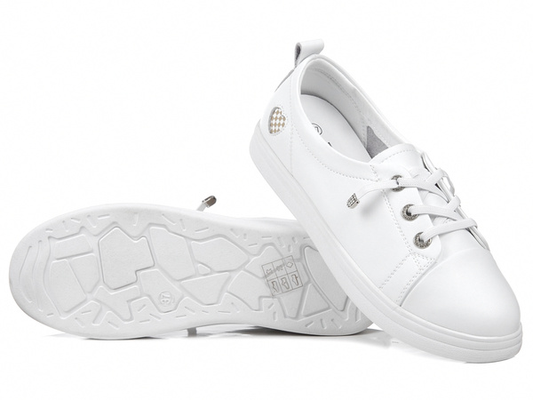 Półbuty damskie trampki skórzane białe wygodne lekkie T.Sokolski W26-467