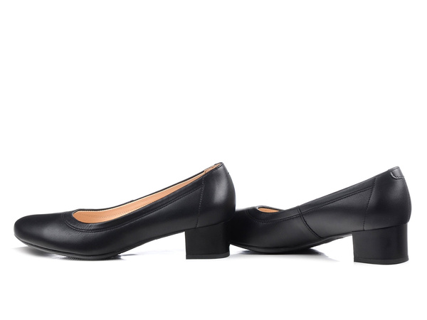 Czółenka damskie czarne skórzane Bioeco 5627 na niskim obcasie wygodne