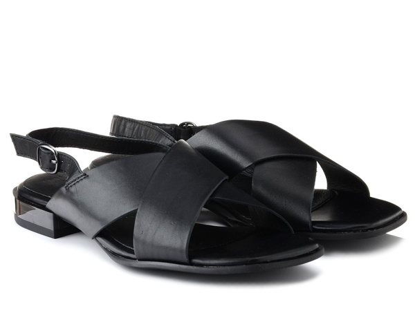 Sandały damskie czarne Marco Tozzi 28117 skórzane zapinane na sprzączkę