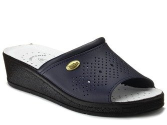 Klapki damskie medyczne na koturnie skórzane Sanital Flex 698 z atestem