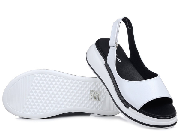 Sandały damskie białe T.Sokolski L26-247 skórzane na platformie 