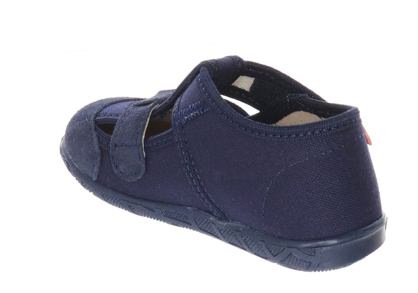 Kapcie chłopięce do przedszkola szerokie z regulacją Milami 118 na rzepy