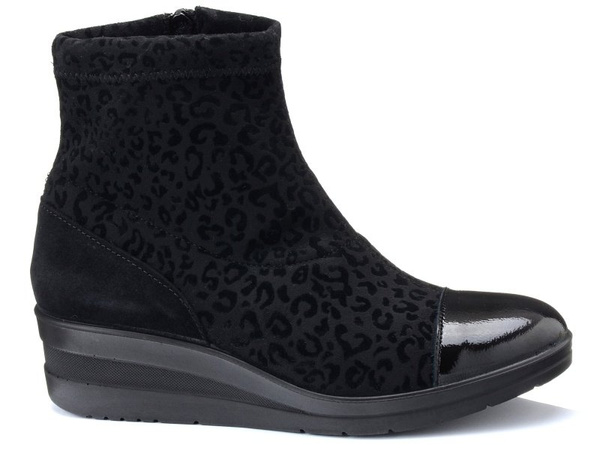 Botki damskie na koturnie skórzane czarne rozciągliwe Imac 406300