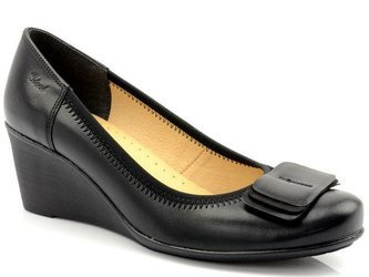 Czółenka buty damskie na koturnie skórzane czarne Venetto 580