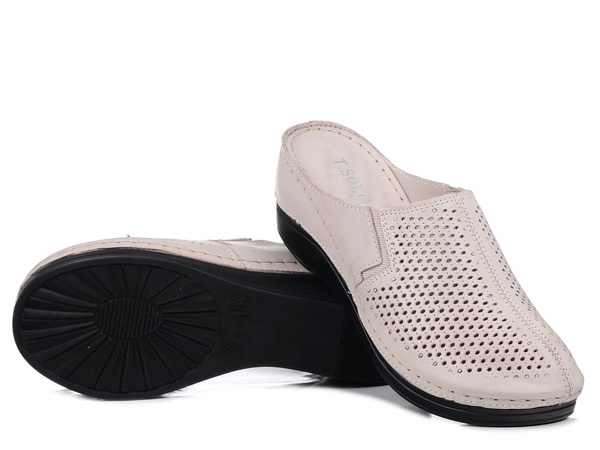 Klapki damskie na koturnie skórzane szare ażurowe T.Sokolski L26-164