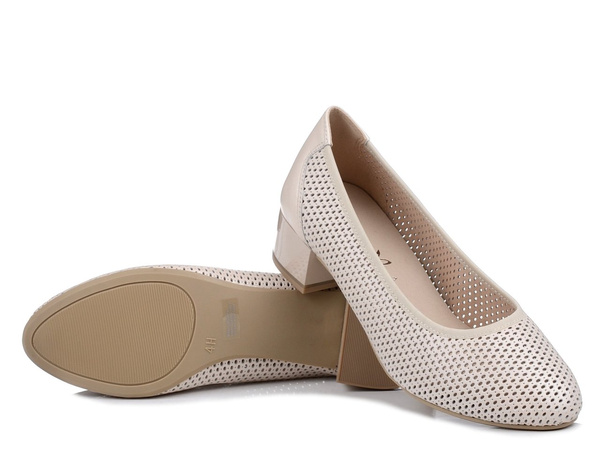 Czółenka damskie buty na niskim obcasie skórzane ażurowe Caprice 22501