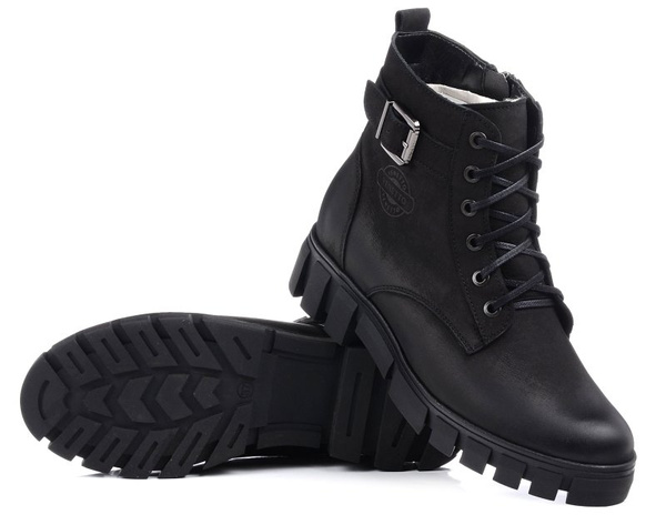 Botki damskie zimowe ocieplane skórzane czarne na platformie Venetto 373