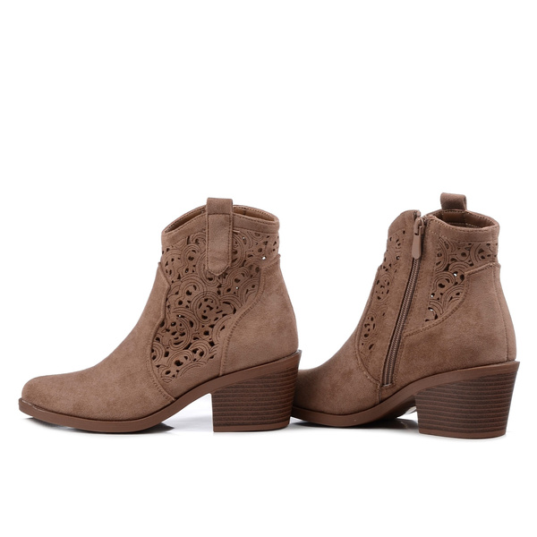 Botki damskie kowbojki beżowe S.Barski HY61-8012 zamszowe ażurowe