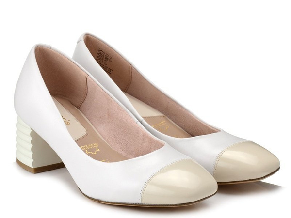 Czółenka damskie białe Tamaris 1-22422-26 skórzane zakryty nosek