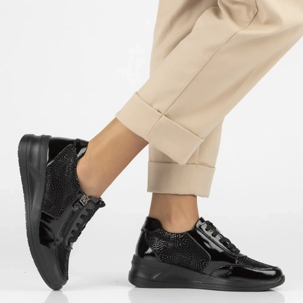 Półbuty damskie sneakersy na koturnie skórzane czarne Filippo DP6352/24