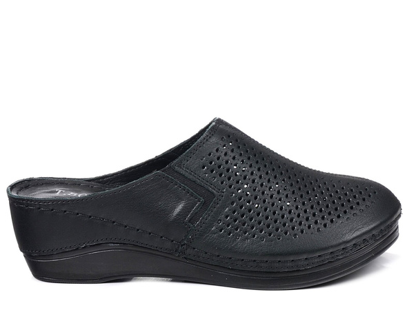 Klapki damskie na koturnie skórzane czarne ażurowe T.Sokolski L26-164