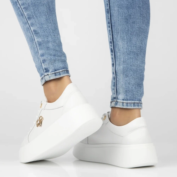 Sneakersy damskie całe białe Filippo DP6058/25 na platformie skórzane