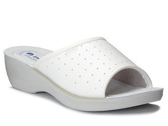 Klapki damskie medyczne sanitarne na koturnie białe Inblu PL-45