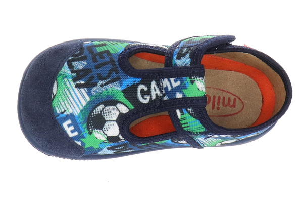 Kapcie chłopięce do przedszkola szeroki nosek profilowane Milami 226