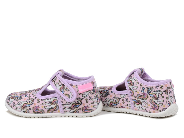 Kapcie dziewczęce barefoot  różowe Wojtyłko Nikola na rzep wkładka skóra