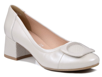 Czółenka damskie Bioeco 6631 skórzane na wygodnym obcasie kremowe