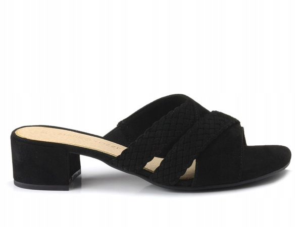 Klapki damskie czarne Marco Tozzi 27227 na obcasie wsuwane zamszowe