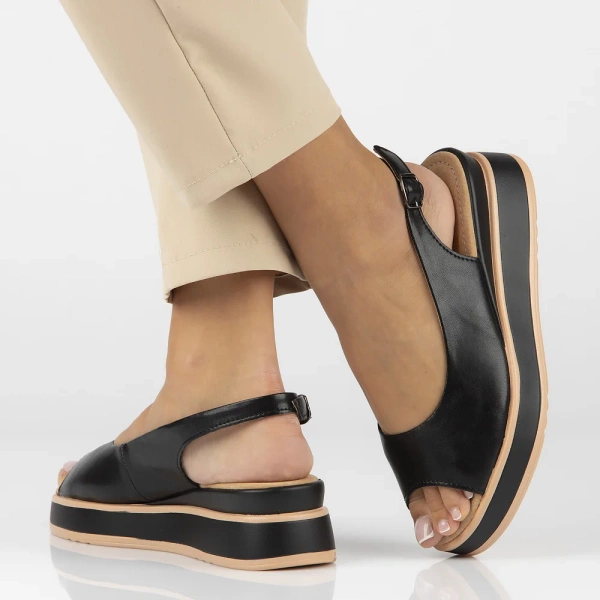 Sandały damskie czarne Filippo DS6153/26 na platformie skórzane wygodne