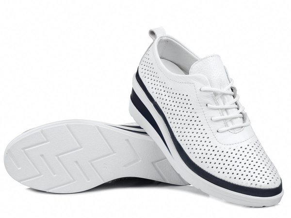 Buty damskie sneakersy na koturnie skórzane białe T.Sokolski W26-150