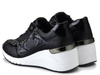 Sneakersy damskie czarne Marco Tozzi 2-23743-26 na koturnie sznurowane