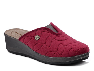 Kapcie damskie pantofle domowe zakryte bordowe na koturnie Inblu GI-24