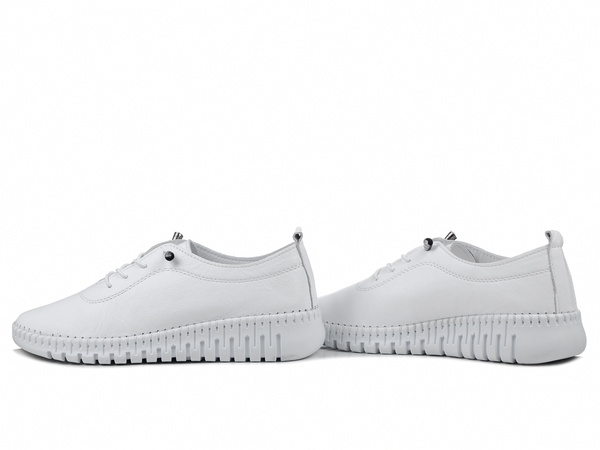 Półbuty damskie całe białe T.Sokolski OG 4000 skórzane wygodne wsuwane