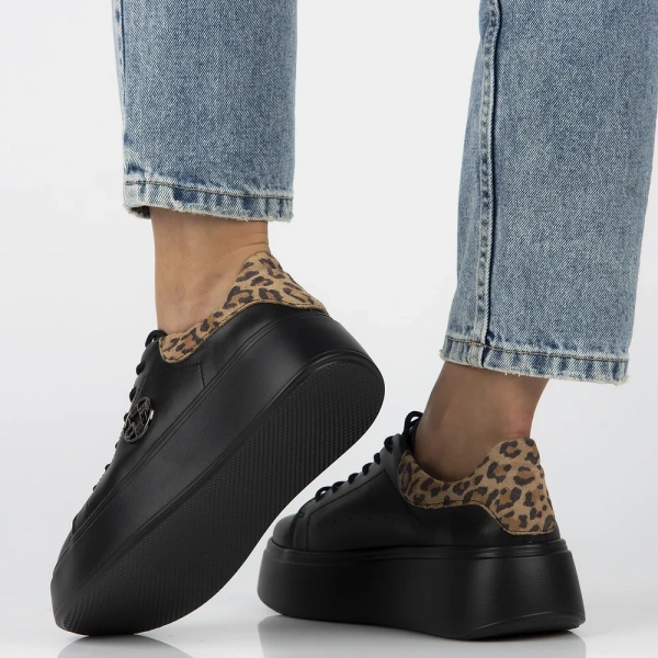 Sneakersy damskie czarne Filippo DP6058 półbuty skórzane na platformie