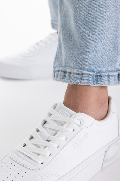 Sneakersy damskie całe białe Big Star RR274303 sportowe na platformie