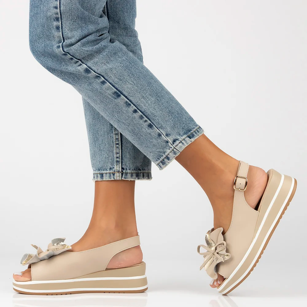 Sandały damskie beżowe Filippo DS7045/26 na platformie skórzane wygodne