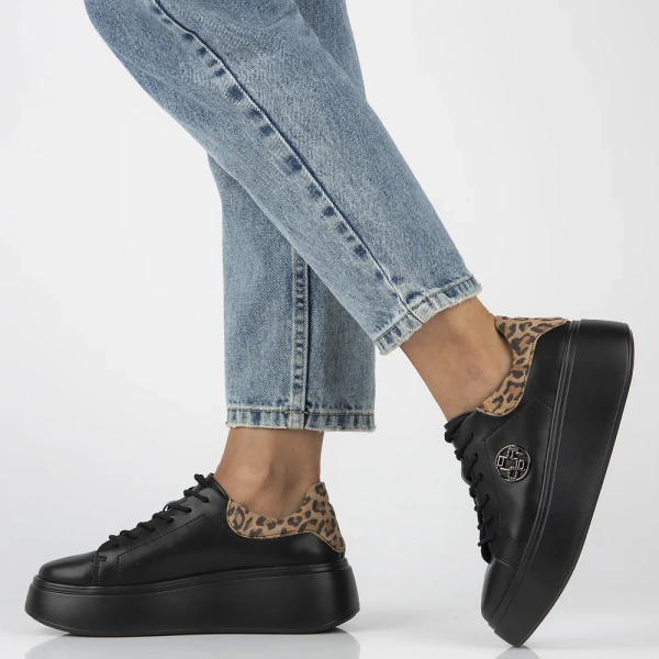 Sneakersy damskie czarne Filippo DP6058 półbuty skórzane na platformie