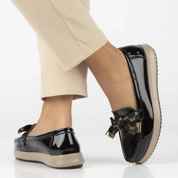 Półbuty mokasyny damskie Filippo DP6457/26 BK skórzane wsuwane czarne