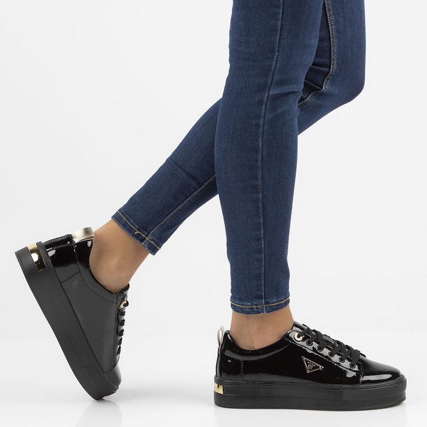 Buty sneakersy damskie czarne Filippo 3533/26 skórzane na platformie