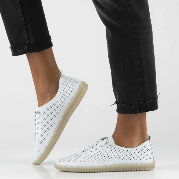 Półbuty damskie białe Filippo DP6140/26 skórzane ażurowe lekkie wygodne