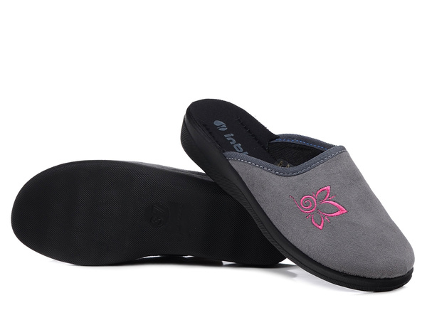  Kapcie damskie pantofle domowe zakryte Inblu CU-2D szare z haftem