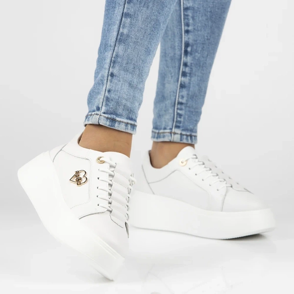 Sneakersy damskie całe białe Filippo DP6058/25 na platformie skórzane