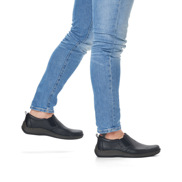 Półbuty męskie czarne Rieker 05264 szerokie skórzane wsuwane wygodne