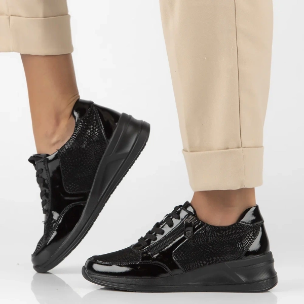 Półbuty damskie sneakersy na koturnie skórzane czarne Filippo DP6352/24