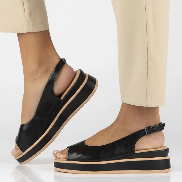 Sandały damskie czarne Filippo DS6153/26 na platformie skórzane wygodne