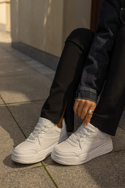 Sneakersy damskie buty całe białe Big Star SS274590 sportowe sznurowane