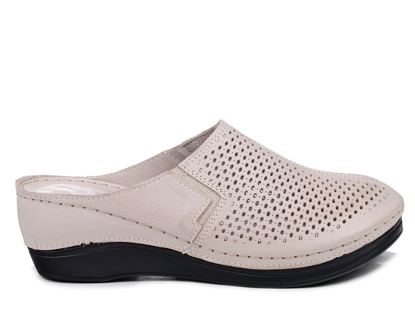 Klapki damskie na koturnie skórzane szare ażurowe T.Sokolski L26-164