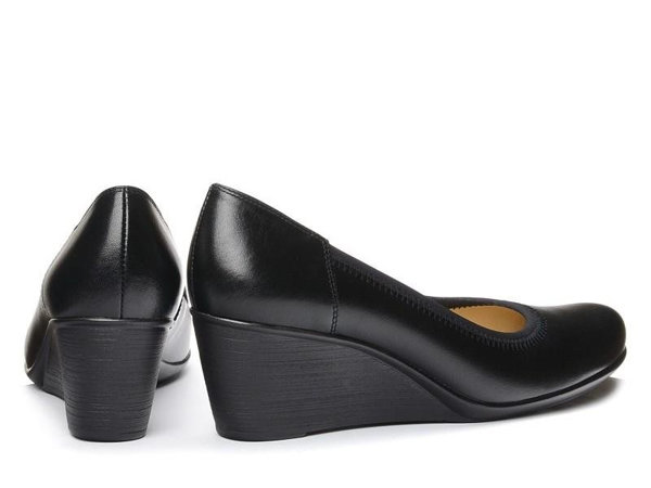 Czółenka buty damskie na koturnie skórzane czarne Venetto 585